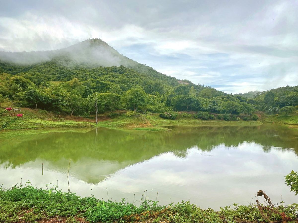 ขายที่ดินชะอำ เพชรบุรี : โอกาสทองสำหรับนักลงทุนและผู้ที่มองหาพื้นที่พัฒนาโครงการบ้านพักตากอากาศ รีสอร์ท หรือที่อยู่อาศัยในบรรยากาศธรรมชาติ