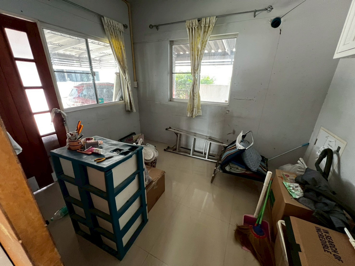 For RentHouseNonthaburi, Bang Yai, Bangbuathong : 3bedroom house at Khlong Thanon area, good common areas, good security, near Bang Mae Nang Municipality.