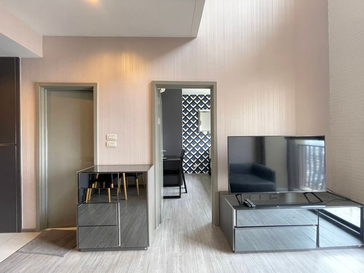 ขายคอนโดวงเวียนใหญ่ เจริญนคร : ✨🏙️ Nye By Sansiri ✨ ห้องมุม แบบ Duplex วิวหลักล้าน บนชั้น 27-28 หายากมาก! 🛏️ 2 ห้องนอน 2 ห้องน้ำ