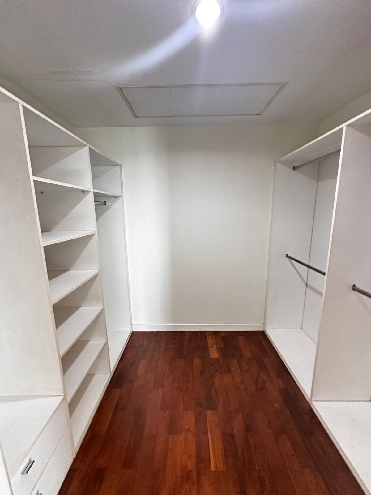 For SaleCondoSukhumvit, Asoke, Thonglor : 🏢 Baan Siri 24 🌟 Foreigner Quota, the best price in the market! Just 19.9 million. [YJS250701]