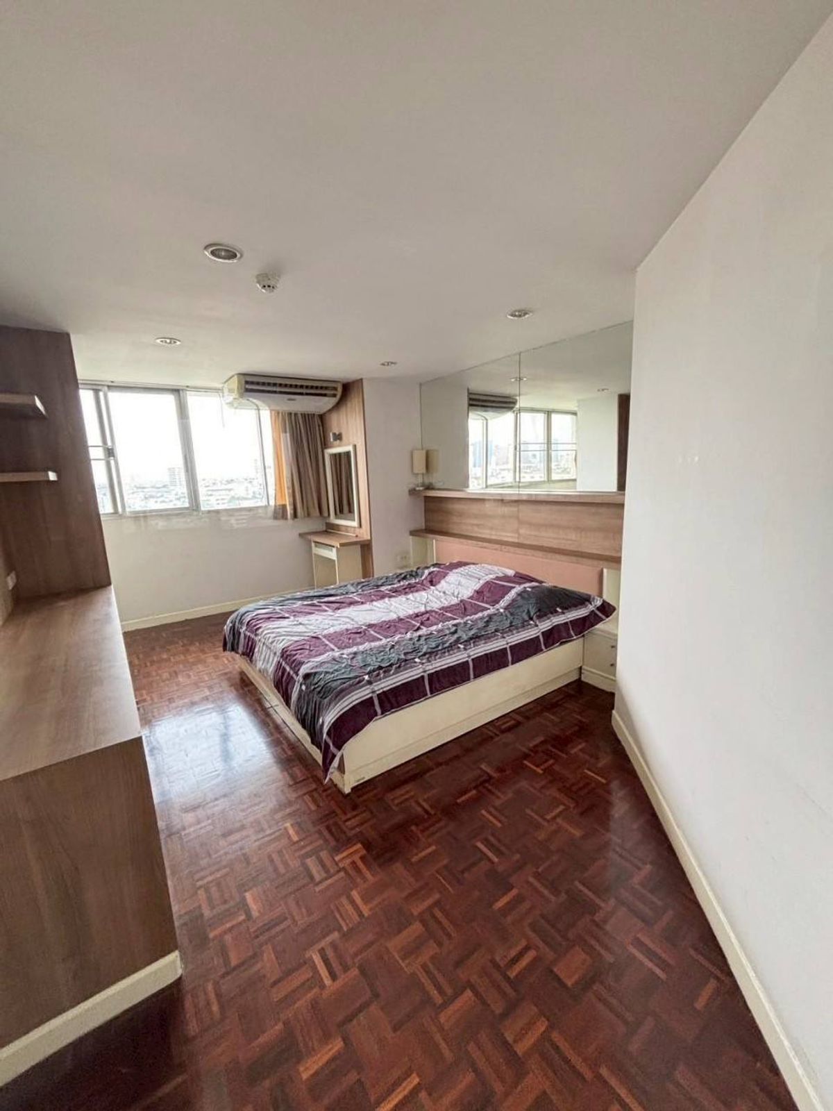 For RentCondoSukhumvit, Asoke, Thonglor : 🛋️ Rent Tai Ping Towers Ekkamai | Wide Room, Verse 3, convenient to travel near Thonglor 🚗