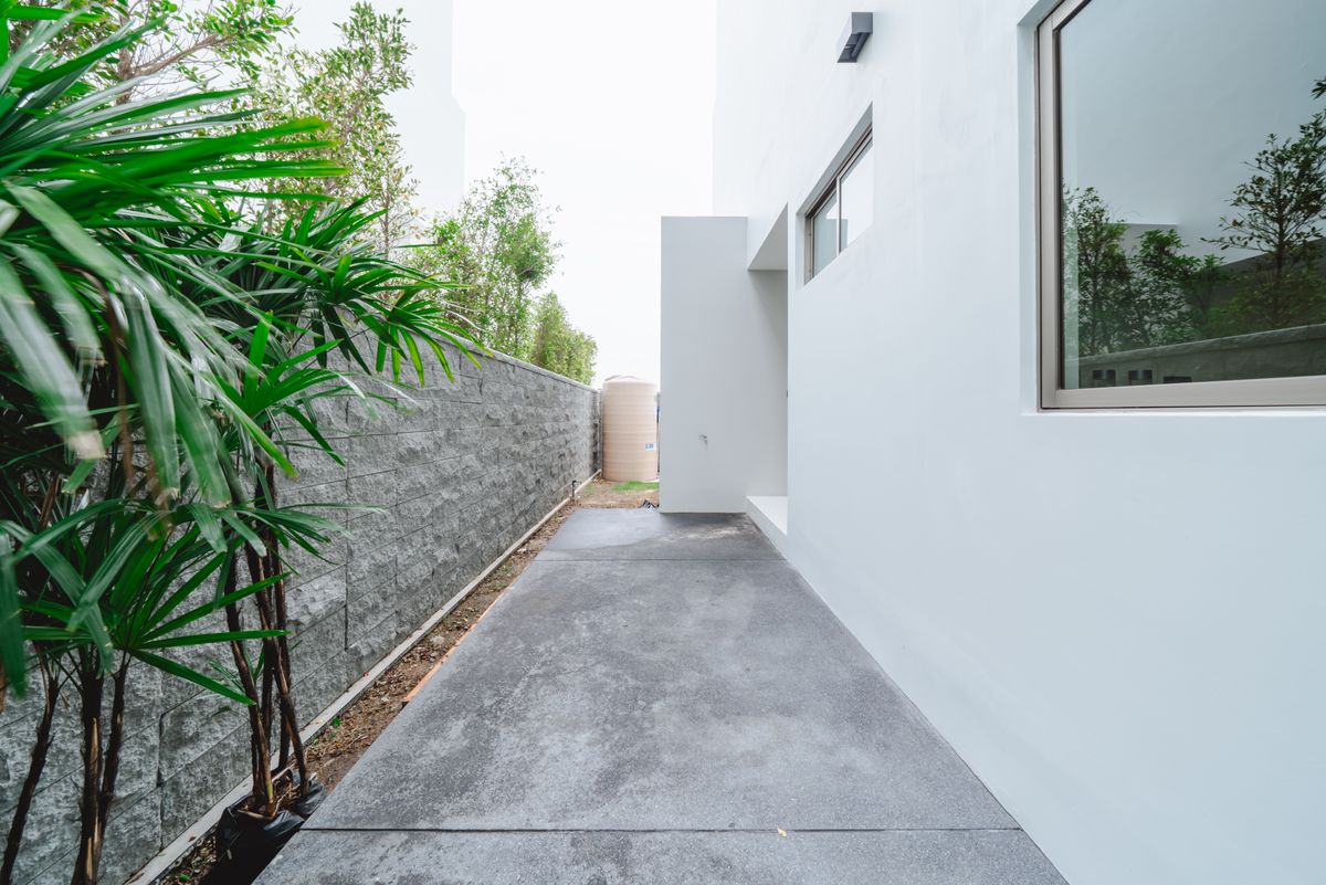For SaleHousePattanakan, Srinakarin : 🔥Luxury single-family home project🔥Nirvana Collection, Krungthep Kreetha, 3 floors, high privacy, ready to move in, supporting a high-end lifestyle