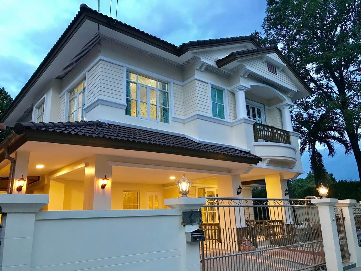 For RentHouseNonthaburi, Bang Yai, Bangbuathong : Rent a detached house, just renovated the whole house !!
