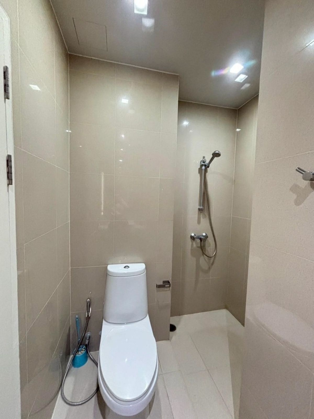 For RentCondoSukhumvit, Asoke, Thonglor : Beautiful room, just renovated, 2 bedrooms, 2 bathrooms, Noble Refine