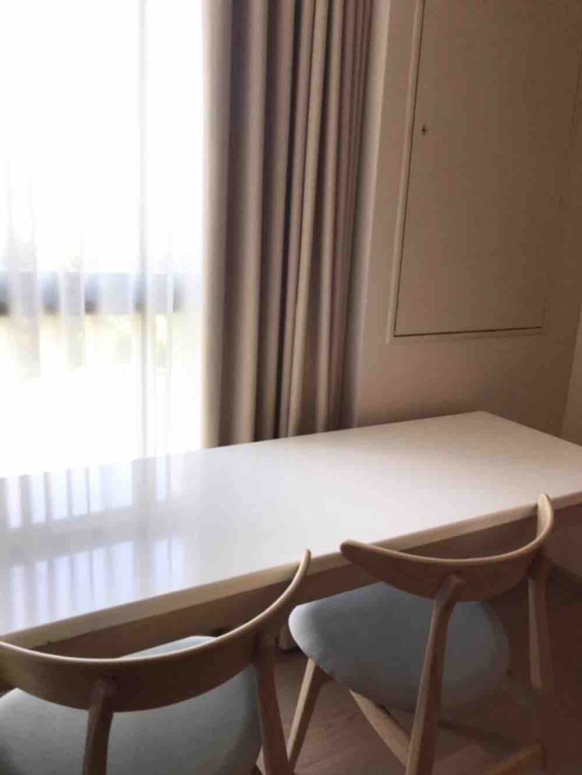 คอนโดสุขุมวิท อโศก ทองหล่อ : คอนโด Liv@49 เดินทางสะดวก ใกล้รถไฟฟ้าบีทีเอส มีรถรับส่ง ห้องสวย เฟอร์นิเจอร์ครบ พร้อมอยู่ทันที!!