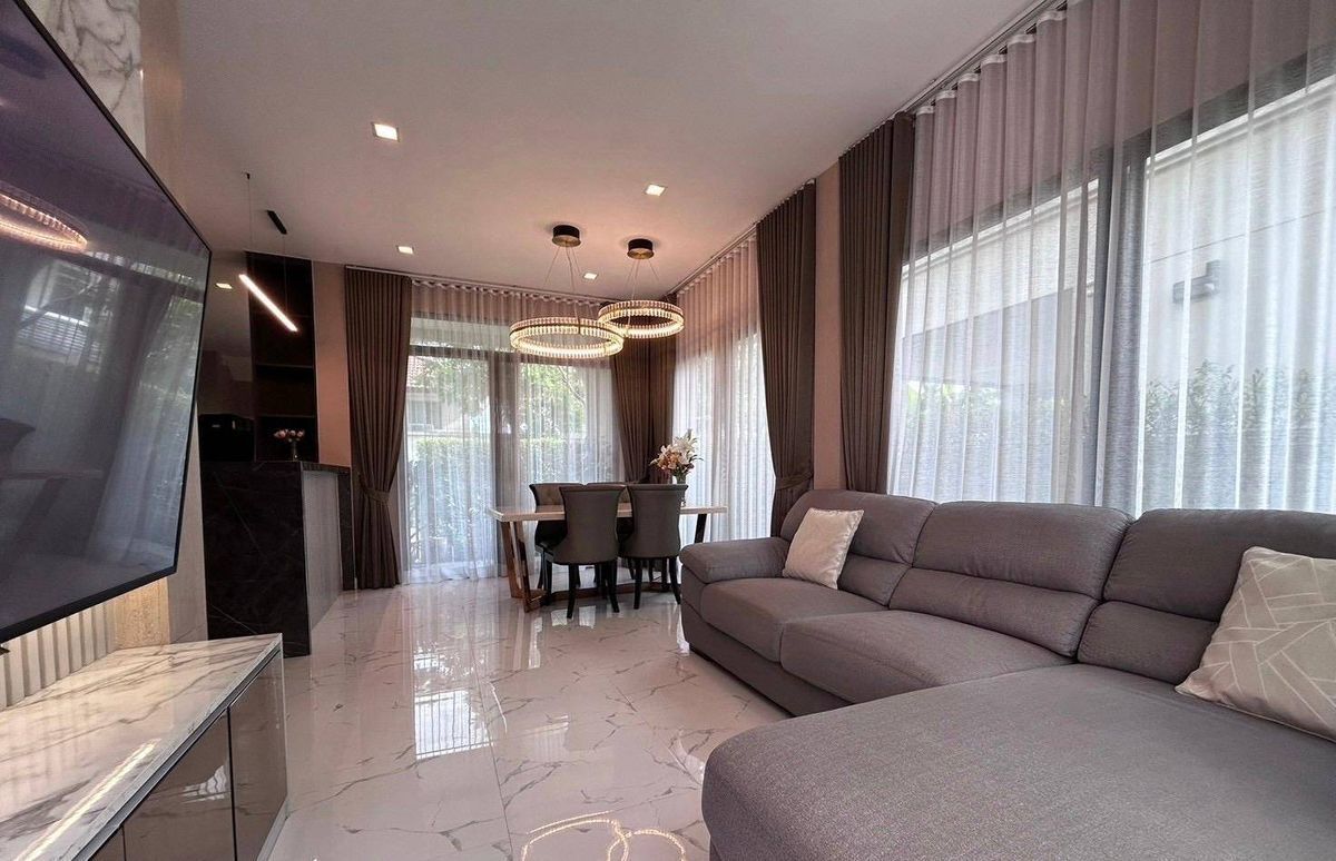 For RentHouseBangna, Bearing, Lasalle : 🔴85,000 ฿ 🔴 🔴 𝐁𝐚𝐧𝐠𝐤𝐨𝐤 𝐁𝐨𝐮𝐥𝐞𝐯𝐚𝐫𝐝 𝐁𝐨𝐮𝐥𝐞𝐯𝐚𝐫𝐝 - 𝐁𝐚𝐧𝐠𝐧𝐚┃ Bangkok Boulevard Srinakarin - Bang Na ✅ Near Foodland. Happy to service 🙏 Interested to say hello (very fast answer): 📱 Property code 6807-1408 📱: ID LINE:@bbcondo88