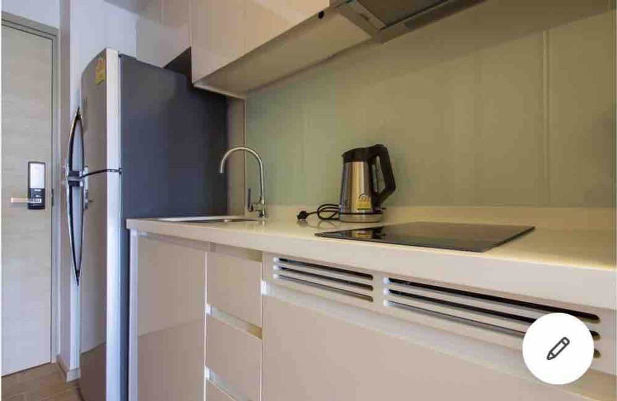 คอนโดสุขุมวิท อโศก ทองหล่อ : คอนโด Liv@49 เดินทางสะดวก ใกล้รถไฟฟ้าบีทีเอส มีรถรับส่ง ห้องสวย เฟอร์นิเจอร์ครบ พร้อมอยู่ทันที!!