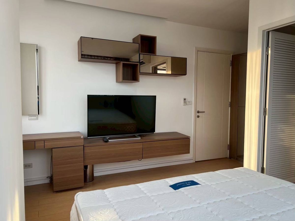 ให้เช่าคอนโดพระราม 9 เพชรบุรีตัดใหม่ RCA : TC GREEN Rama 9  2bedroom with fully furnished ready to move  