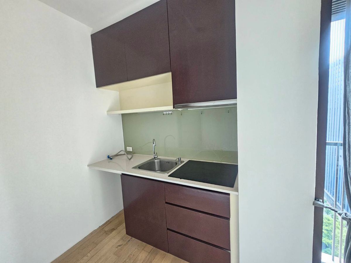 For RentCondoSukhumvit, Asoke, Thonglor : Beautiful room, just renovated, 2 bedrooms, 2 bathrooms, Noble Refine