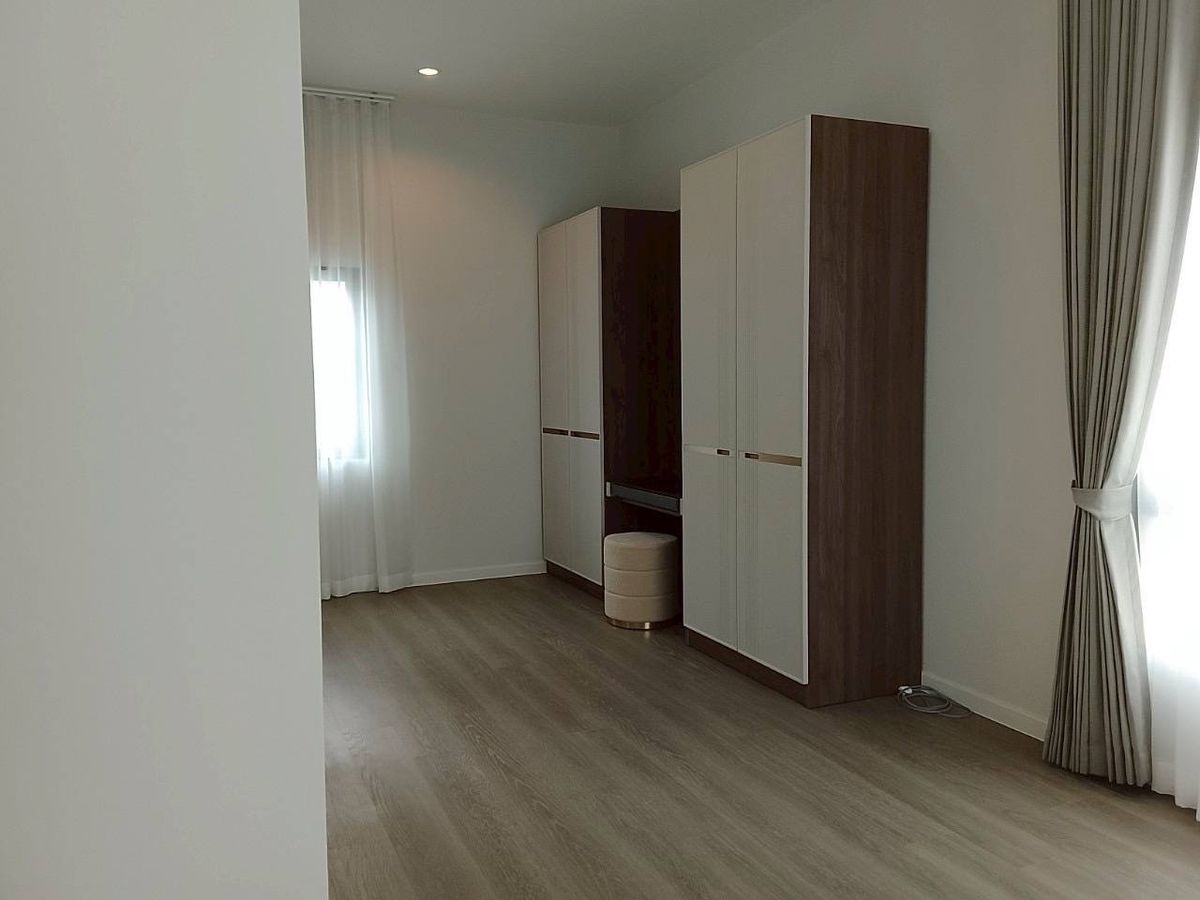 HouseBangna, Bearing, Lasalle : ✨💛 For Sale / For Rent 💛✨ Setthasiri Bangna KM.10 | Close to Concordian, Berkeley International School | Near Suvarnabhumi Airport | Near Mega Bangna and Burapha Expressway | Quality detached house by Sansiri 🏡