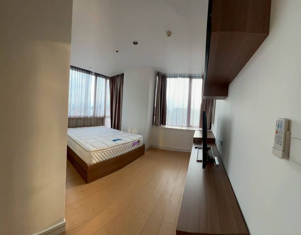 ให้เช่าคอนโดพระราม 9 เพชรบุรีตัดใหม่ RCA : TC GREEN Rama 9  2bedroom with fully furnished ready to move  