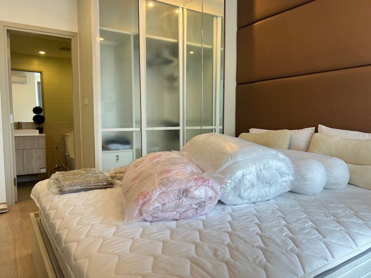 For SaleCondoSiam Paragon ,Chulalongkorn,Samyan : Ideo Q Chula Samyan【𝐒𝐄𝐋𝐋】🔥Bright room, full furniture, usable in every corner, complete facilities🔥  Contact Line ID: @hacondo