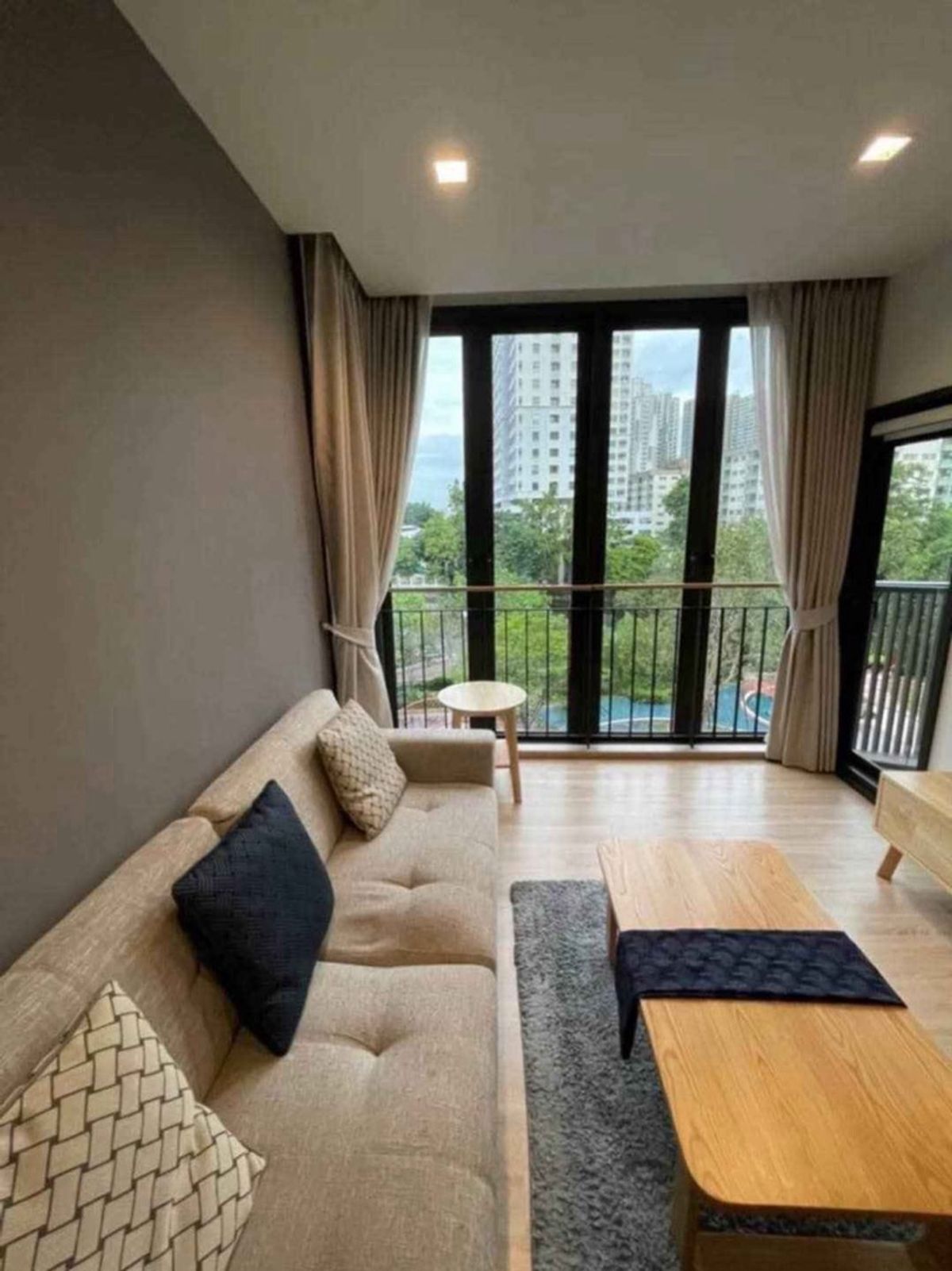 ให้เช่าคอนโดอ่อนนุช อุดมสุข : ให้เช่า คาวะเฮ้าส์ T77 2 ห้องนอน 1 ห้องน้ำ
For Rent Kawa Haus 2 Bedroom 1 Bathroom