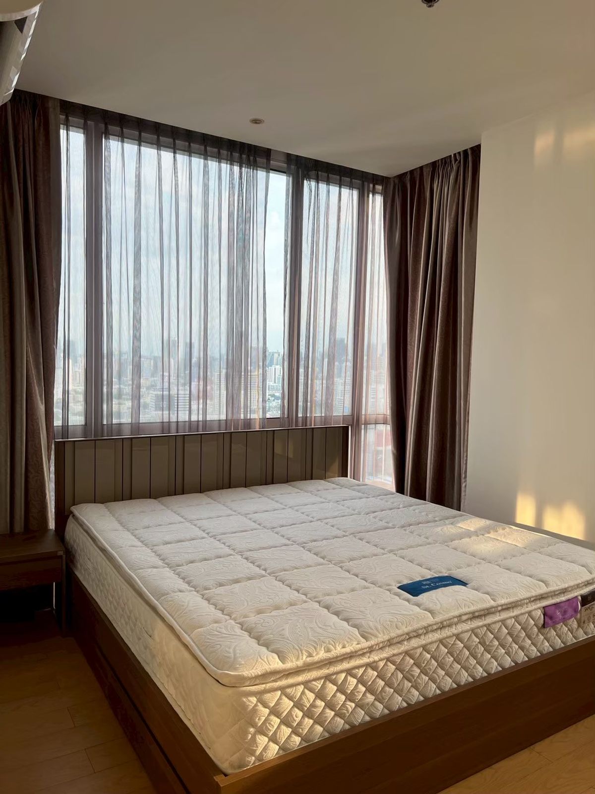 ให้เช่าคอนโดพระราม 9 เพชรบุรีตัดใหม่ RCA : TC GREEN Rama 9  2bedroom with fully furnished ready to move  