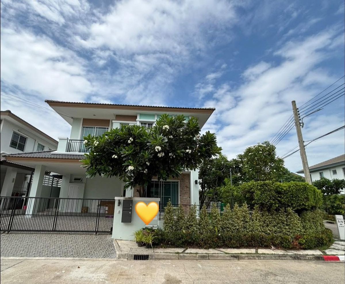 For RentHouseLadkrabang, Suwannaphum Airport : Rent a detached house, 2 Manthana Ring - Onnut Near the Mega Bangna, 66 sq.w. | Baan Amongkan Nuea Nuea | Can raise animals  Complete furniture New renovated (year 2025) 💥 Rent 65,000 baht/month
