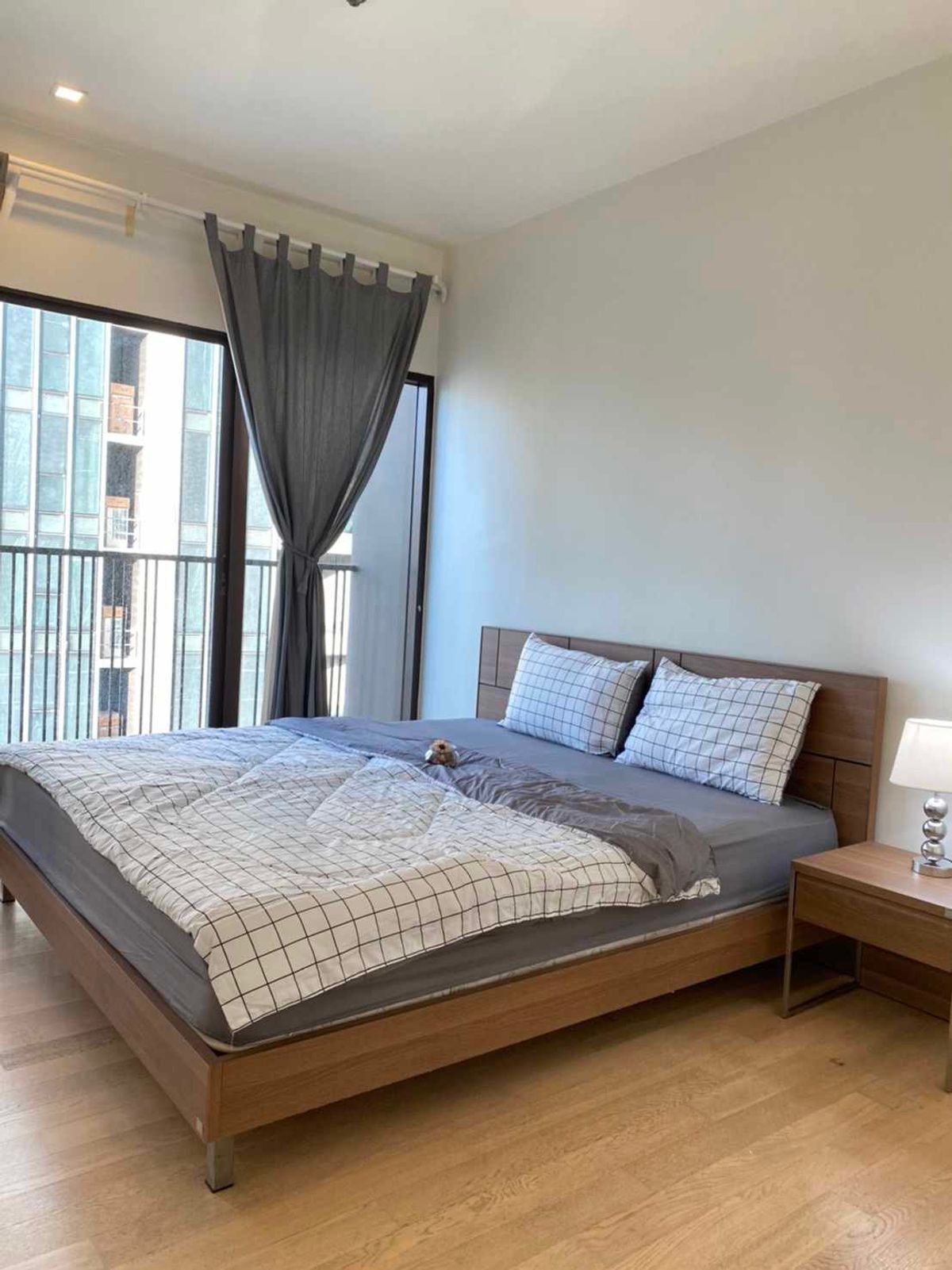 For RentCondoSukhumvit, Asoke, Thonglor : Beautiful room, just renovated, 2 bedrooms, 2 bathrooms, Noble Refine