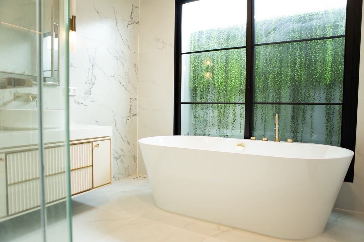 For RentHousePattanakan, Srinakarin : 📢👇Single house at Rama 9–Krungthepkreetha with high-speed internet. Conveniently located near The Nine Center Rama 9, Market Place Krungthep Kreetha, and leading hospitals including Samitivej, Sirindhorn, Ramkhamhaeng, and Vejthani.