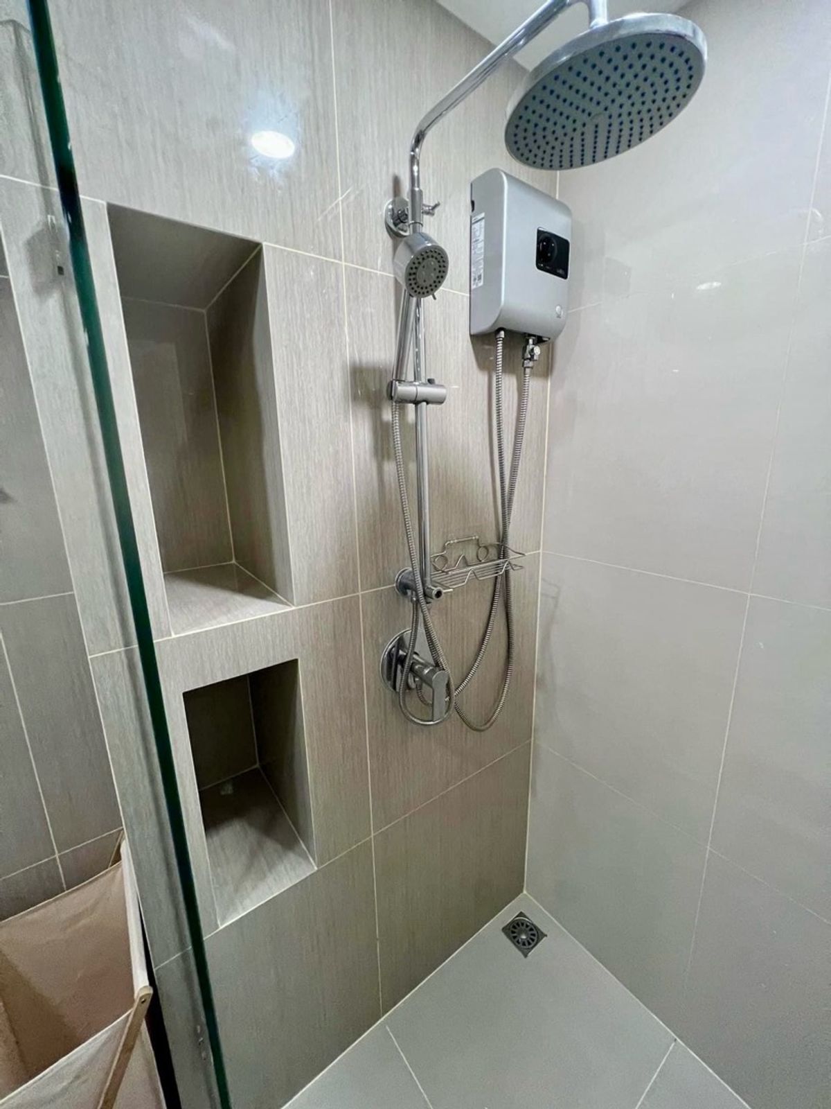 ให้เช่าคอนโดอ่อนนุช อุดมสุข : ให้เช่า IKON S77 ห้องแต่งสวย ชั้น 8 อาคารC คอนโดใกล้บีทีเอสอ่อนนุช มีรถรับส่ง ส่วนกลางดี เฟอร์ครบ พร้อมเข้าอยู่ ราคา 15,000 บาท