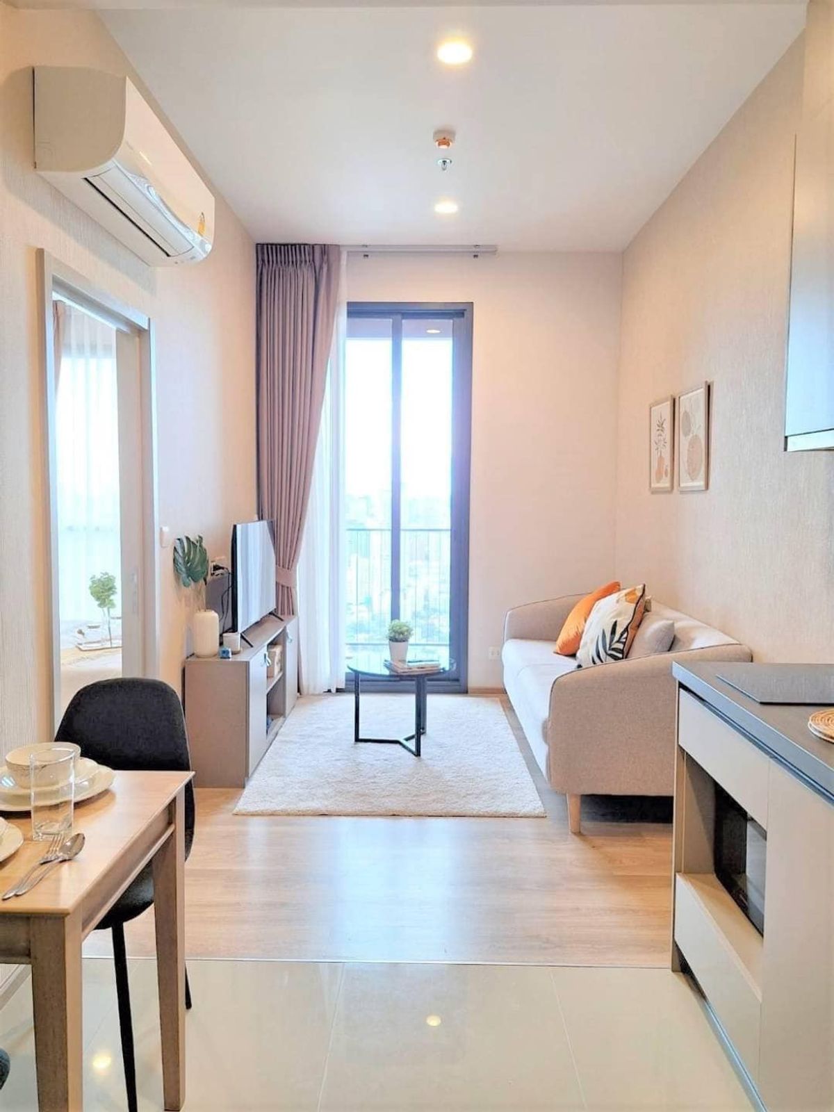 For RentCondoSukhumvit, Asoke, Thonglor : * For RENT* OKA HAUS Sukhumvit 36 (PTR1212)