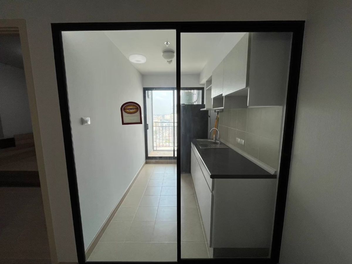 For SaleCondoThaphra, Talat Phlu, Wutthakat : Supalai Loft@Talat Phlu Station【𝐒𝐄𝐋𝐋 & 𝐑𝐄𝐍𝐓】🔥A room that gives a sense of openness, decorated simply but simply and practically usable🔥 Contact Line ID: @hacondo