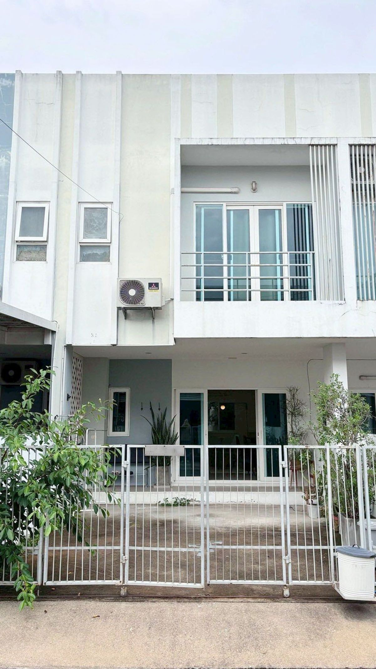 For RentTownhomeChiang Mai : Townhouse in the project Rent 15,000 baht per month, near Sarasas School, Lanna, No.9H934