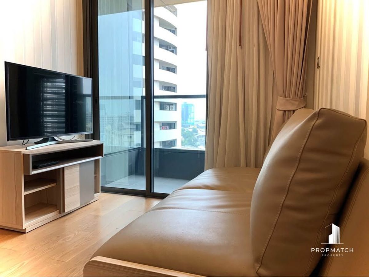 For RentCondoSukhumvit, Asoke, Thonglor : ✨flash deal ✨The Lumpini 24 (1Bed 1Bath 32SQM.) Completely decorated !! Only 21,000 baht per month Tel.0981315848 @PropMatch