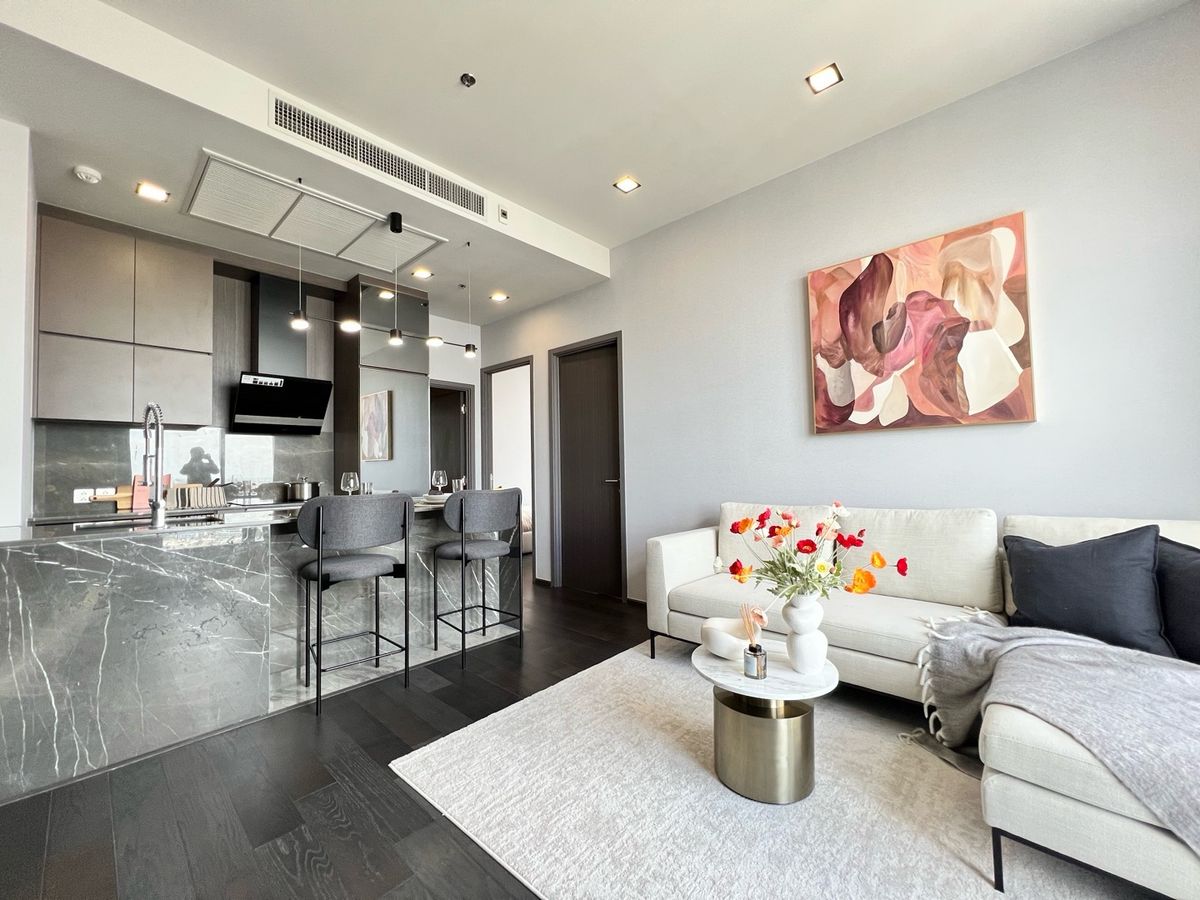For SaleCondoRatchathewi,Phayathai : Condo in the heart of Ratchathewi near BTS Ratchathewi Central World High privacy. Interested 0655546998