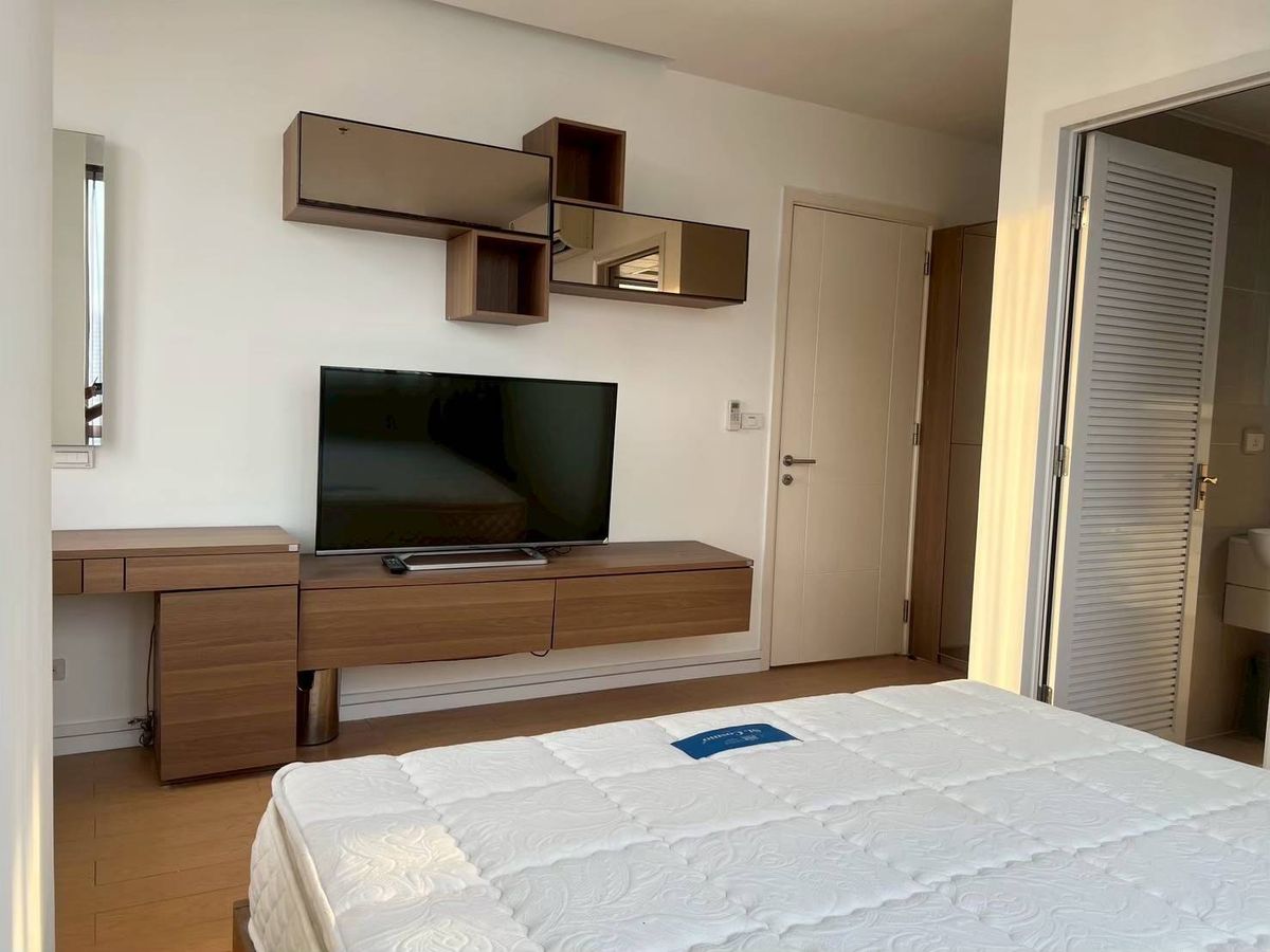 ให้เช่าคอนโดพระราม 9 เพชรบุรีตัดใหม่ RCA : TC GREEN Rama 9  2bedroom with fully furnished ready to move  