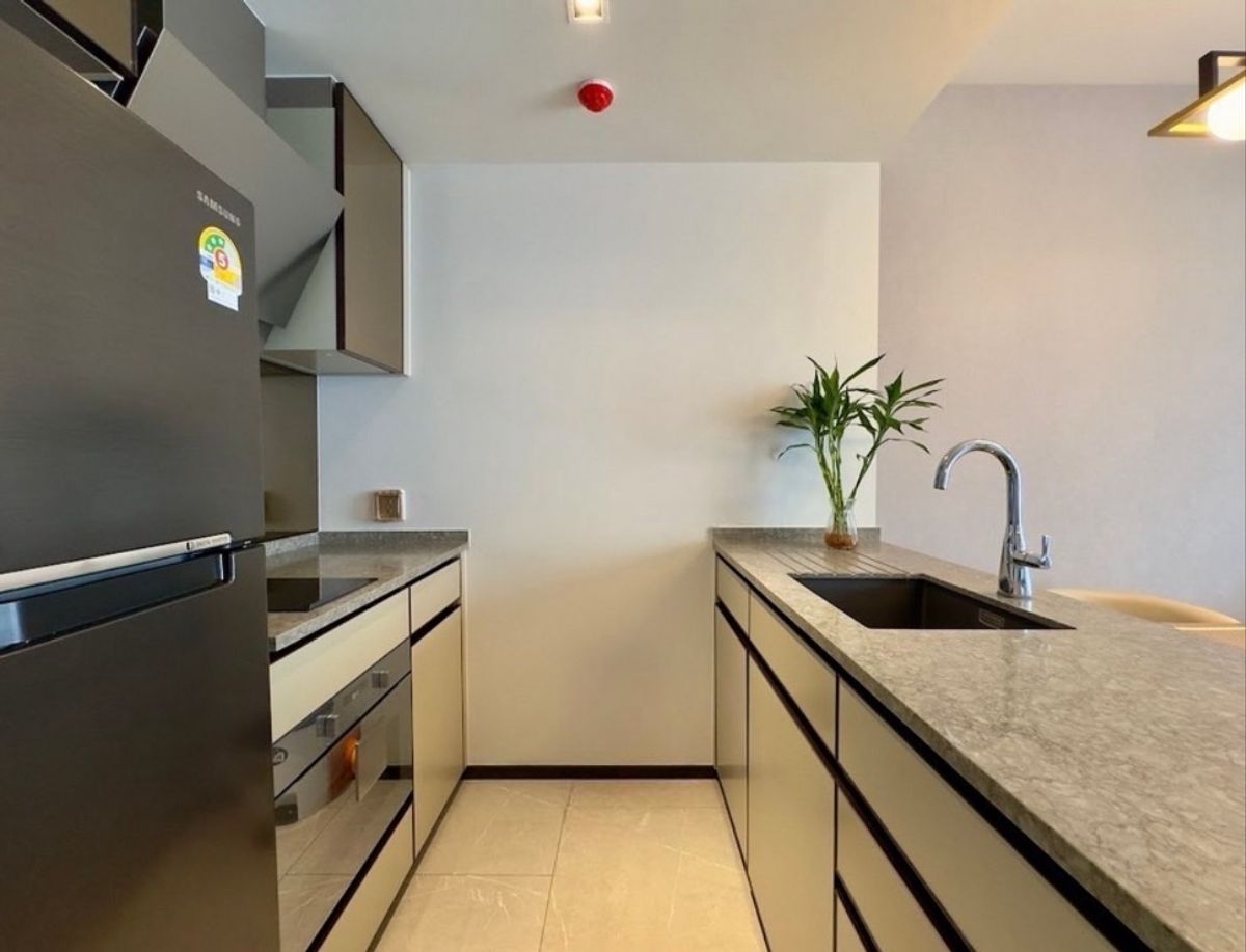 For RentCondoSukhumvit, Asoke, Thonglor : The built -in room is very beautiful. Rent 1 bedroom, 1 bathroom, The Reserve 61 Hideaway.