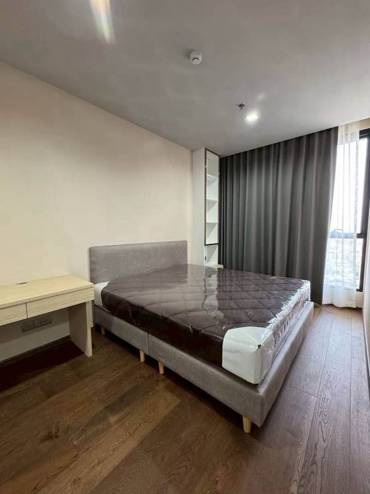 For RentCondoSukhumvit, Asoke, Thonglor : Ideo Q Sukhumvit 36 condo, convenient transportation, near BTS, have a beautiful room shuttle, complete furniture, ready!