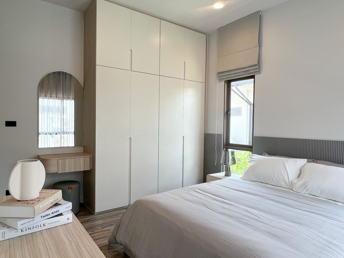 บ้านพัฒนาการ ศรีนครินทร์ : 📢👇 บ้านเดี่ยว แปลงมุม หันหน้าทิศใต้ โครงการบุราสิริ กรุงเทพกรีฑา ใกล้โรงเรียนนานาชาติไบรท์ตัน และเวลลิงตัน เดินทางสะดวกได้หลายเส้นทาง