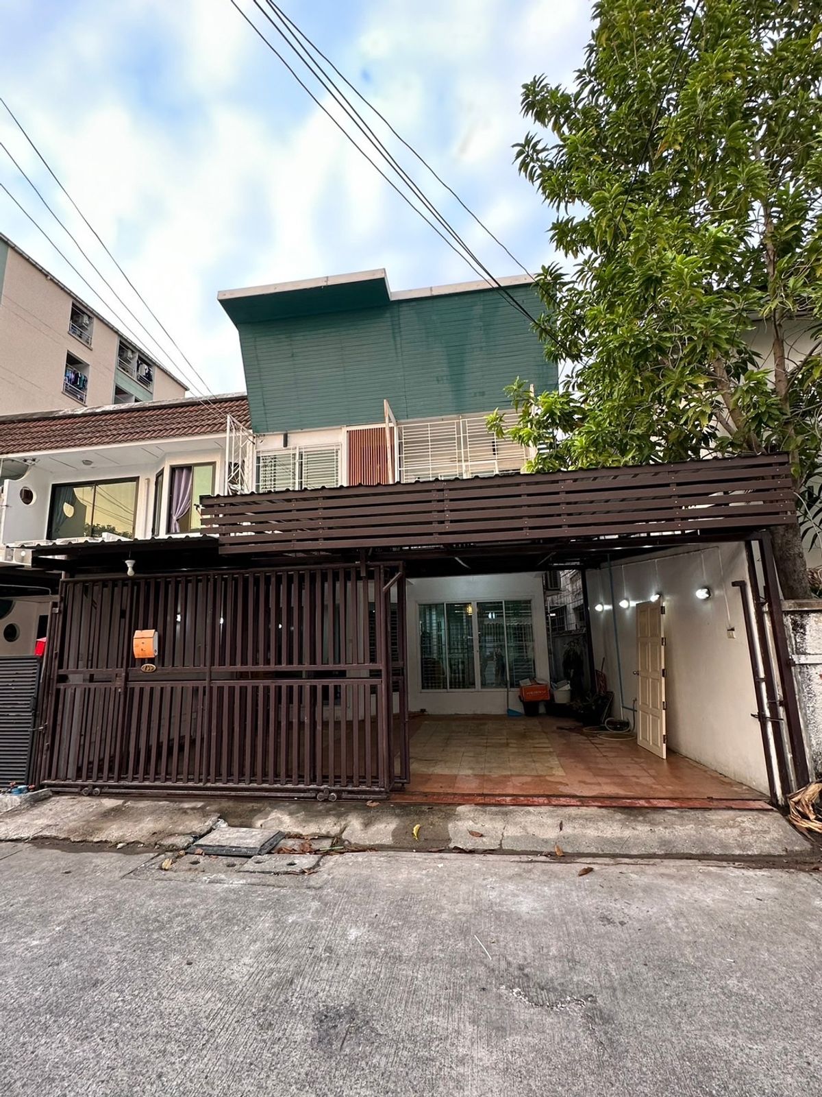 รัชดา ห้วยขวาง : ว่าง 1 ตุลาคม 2568🏡 รัชดา ซอย 3 อยู่เจริญแยก 19 📍 500 เมตรจากสถานฑูตจีน/ เซ็นทรัลพระราม9 