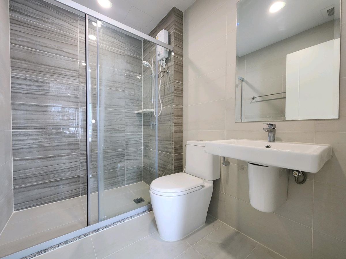 For RentCondoSamut Prakan,Samrong : Condo for rent Supalai Veranda Sukhumvit 117 Make an appointment to view the room 👉line: @pfbkk