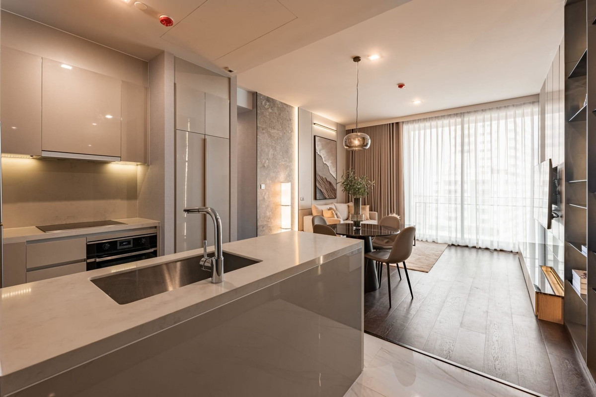 For RentCondoSukhumvit, Asoke, Thonglor : ✨ GT15831 | Luxury condo at Laviq Sukhumvit 57, convenient travel, close to BTS, shuttle available, beautifully decorated room, fully furnished, ready to move in!!