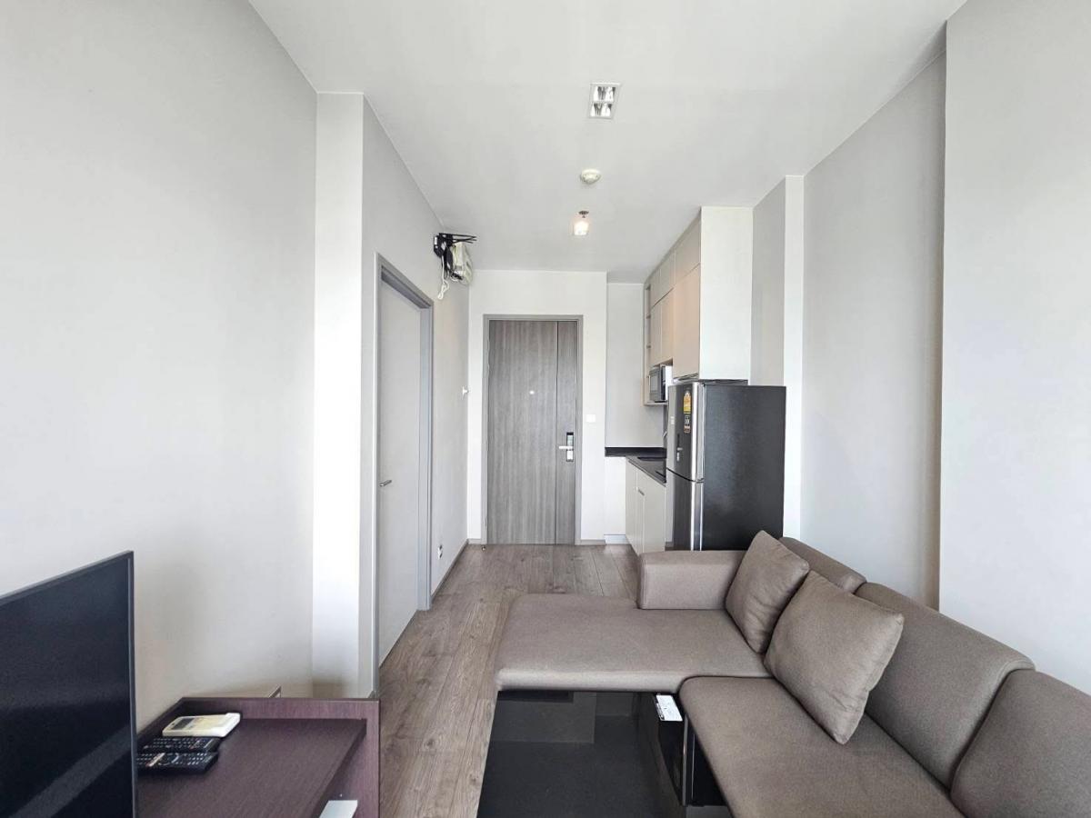 For SaleCondoLadprao, Central Ladprao : Luxury condo Whizdom Avenue Ratchada-Ladprao1 minute walk to Gourmet Market, ready to move in, ready to rent!