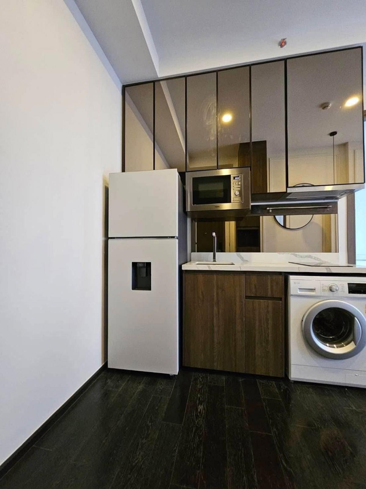 For RentCondoSukhumvit, Asoke, Thonglor : For rent: Park Origin Thonglor condo, 1 bedroom, beautiful view, near BTS Thong LoPrice: only 38,000 THB/month with complete amenities!