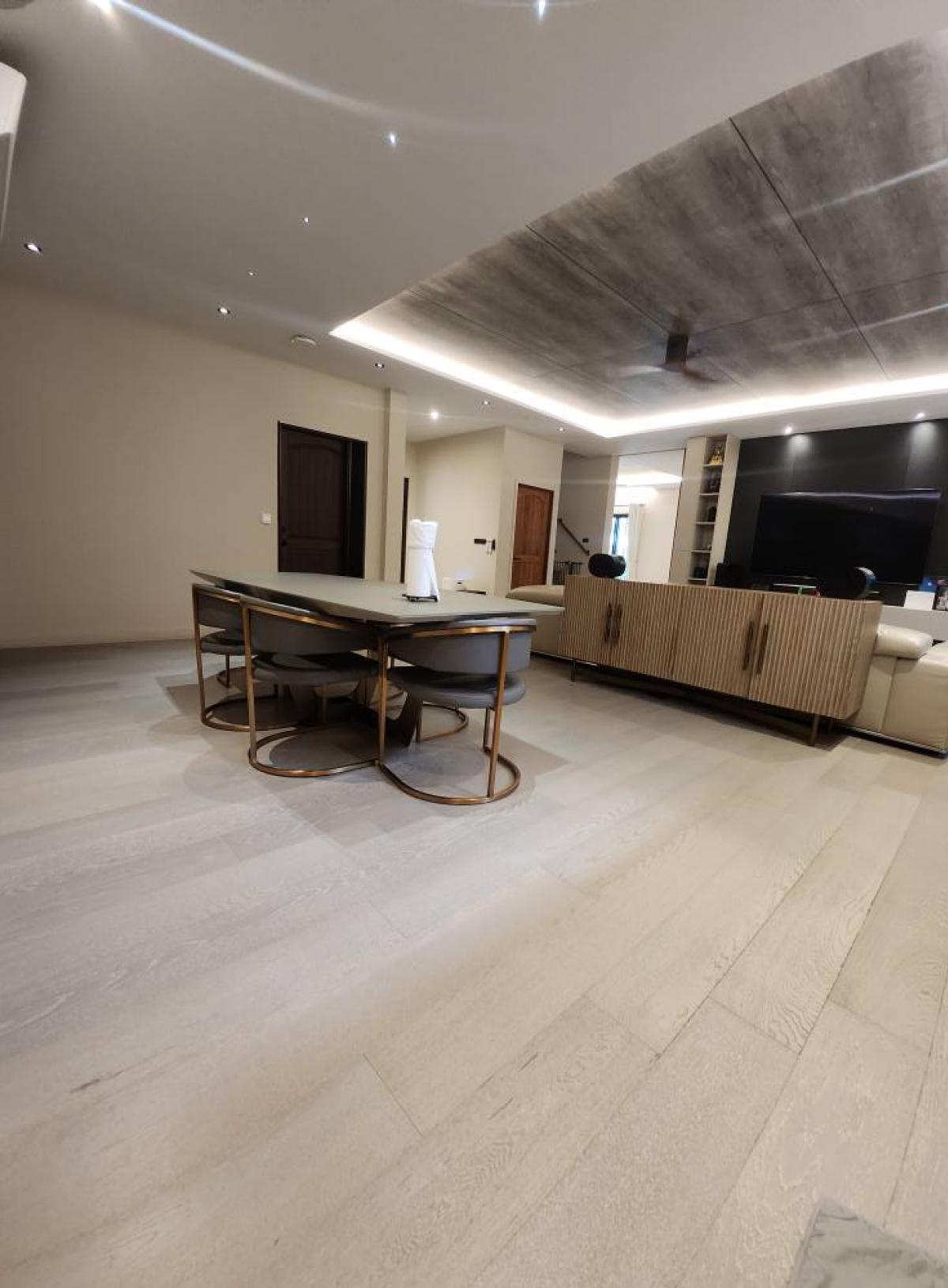 ให้เช่าบ้านบางนา แบริ่ง ลาซาล : 28/02/2026, ที่สุดแห่งบ้านหรู 5 ห้องนอน ใน The City บางนา! 
Luxury 5-Bedroom Home in The City Bangna – Your Dream Awaits!