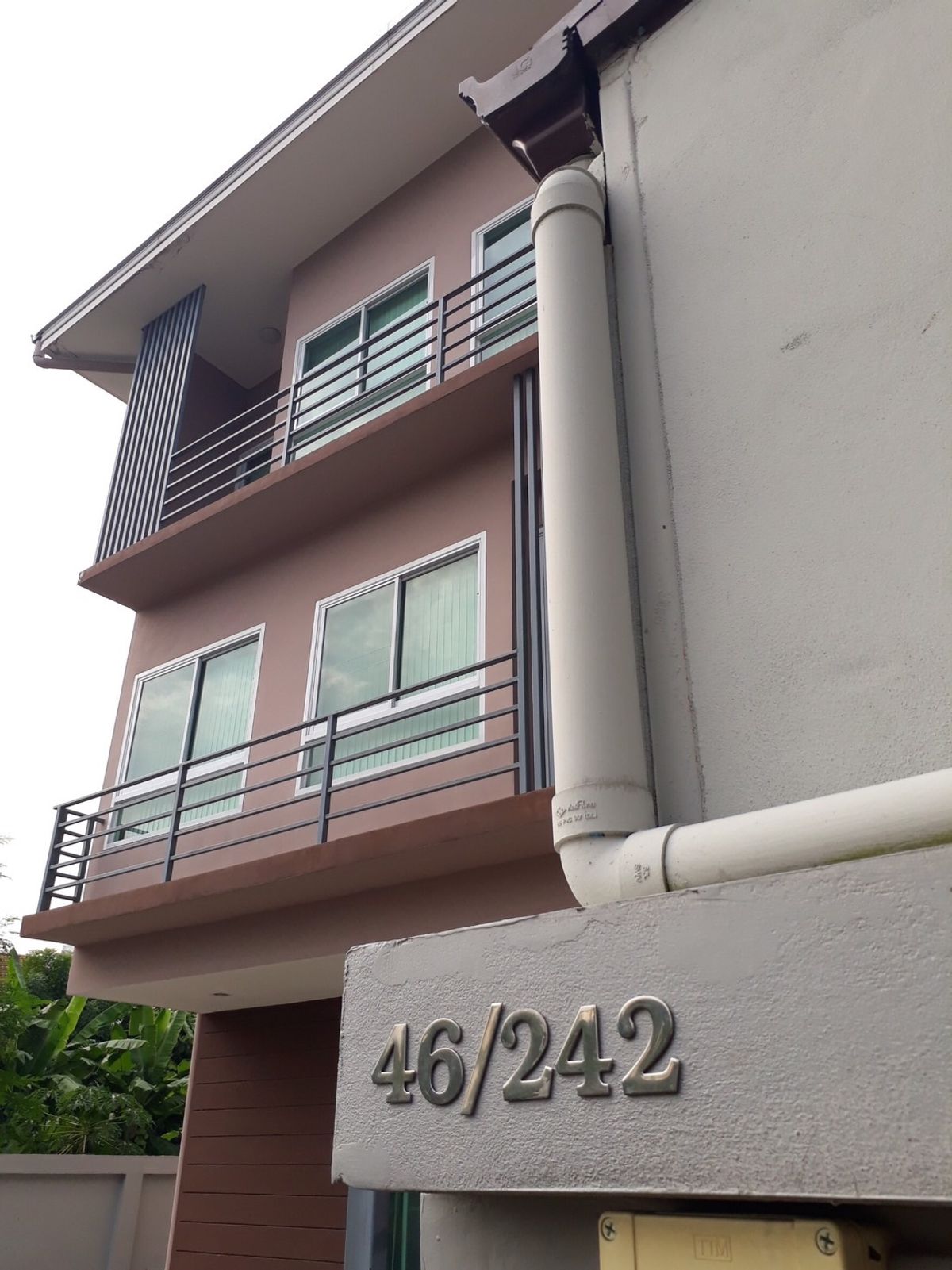 For RentHouseVipawadee, Don Mueang, Lak Si : house very close to Somdej Park, just a 30-second walk away. A must-see for fitness enthusiasts. 15 mins to Don Mueang.