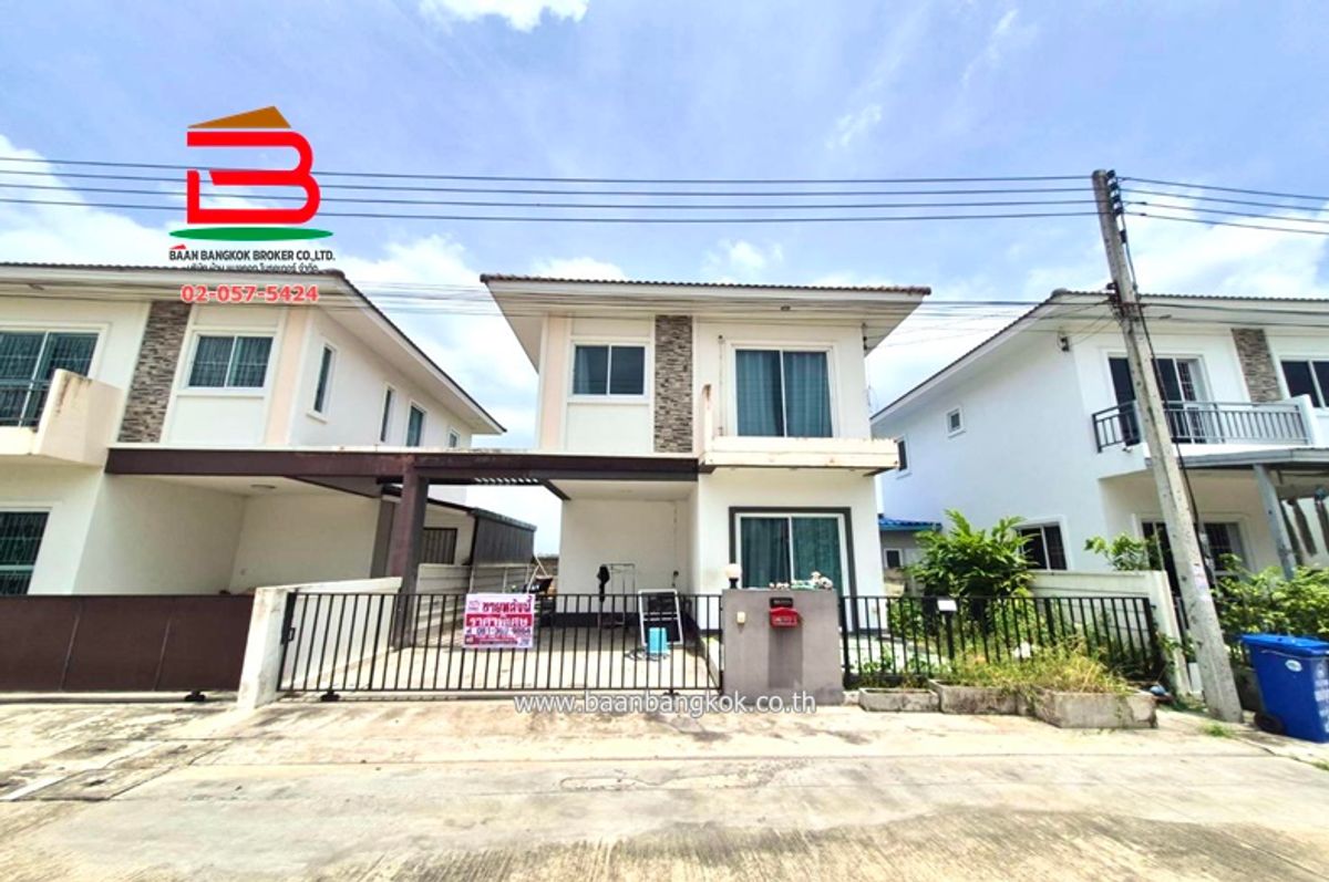 ขายปทุมธานี รังสิต ธรรมศาสตร์ : บ้านแฝด หมู่บ้าน เดอะไนน์ รังสิต คลอง 9 เนื้อที่ 36.8 ตรว. ใกล้วัดลานนา ถนนรังสิต-นครนายก ตำบลลำลูกกา อำเภอลำลูกกา จังหวัดปทุมธานี