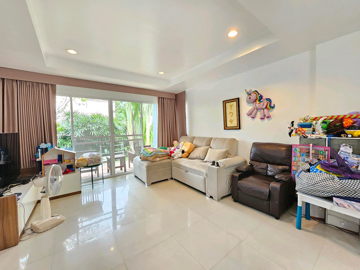 ขายบ้านพัฒนาการ ศรีนครินทร์ : 🏡 ขายบ้านเดี่ยว หมู่บ้านวิลล่า อะคาเดีย ศรีนครินทร์ Villa Acadia Srinakarin 98.2 ตร.วา | 3 ห้องนอน 3 ห้องน้ำ + ห้องแม่บ้านแยกพร้อมห้องน้ำ