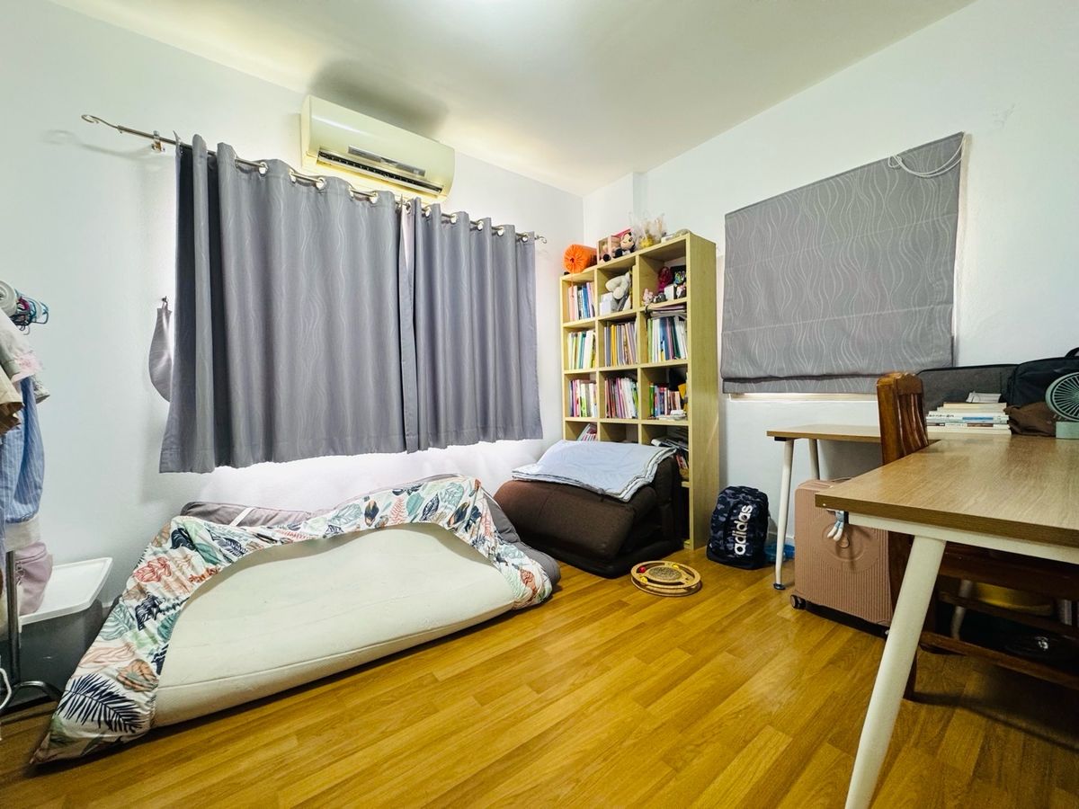 For SaleHouseRama5, Ratchapruek, Bangkruai : Chuan Chuen Pinklao Project, big house, good location, road in front of the house, 12 meters wide