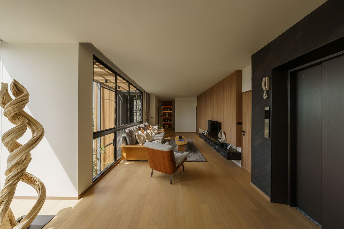 For SaleTownhomeLadprao101, Happy Land, The Mall Bang Kapi : 𝑨𝑹𝑩𝑶𝑹 𝑼𝑹𝑩𝑨𝑵 𝑳𝒂𝒅𝒑𝒓𝒂𝒐 𝑻𝒉𝒆 𝒍𝒂𝒔𝒕 𝒄𝒐𝒓𝒏𝒆𝒓 𝒉𝒐𝒖𝒔𝒆 🚈 𝑳𝒖𝒙𝒖𝒓𝒚 𝒉𝒐𝒖𝒔𝒆 𝒓𝒆𝒂𝒅𝒚 𝒕𝒐 𝒎𝒐𝒗𝒆 𝒊𝒏 𝑵𝒆𝒂𝒓 𝒍𝒆𝒂𝒅𝒊𝒏𝒈 𝒊𝒏𝒕𝒆𝒓𝒏𝒂𝒕𝒊𝒐𝒏𝒂𝒍 𝒔𝒄𝒉𝒐𝒐𝒍𝒔, 𝒐𝒏𝒍𝒚 𝟏𝟎 𝒎𝒊𝒏𝒖𝒕𝒆𝒔 𝑷𝒓𝒊𝒄𝒆 𝟑𝟗.𝟗 𝑴𝒃. 