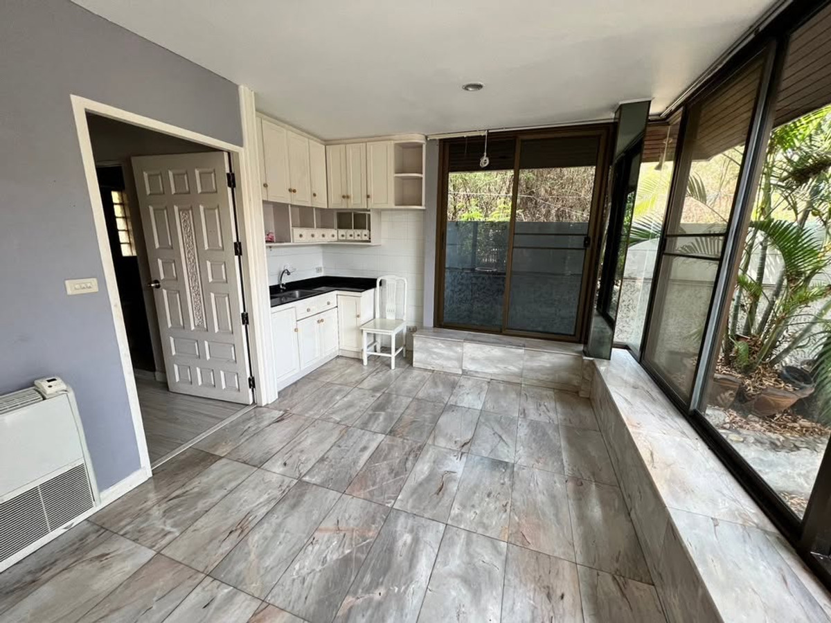 ให้เช่าบ้านแจ้งวัฒนะ เมืองทอง : จะเตรียม ให้สวยงาม เรียบร้อย ก่อนเข้าอยู่ 100% บ้านเดี่ยว ตกแต่งด้วยหินอ่อน 4ห้องนอน ในเมืองทองธานี