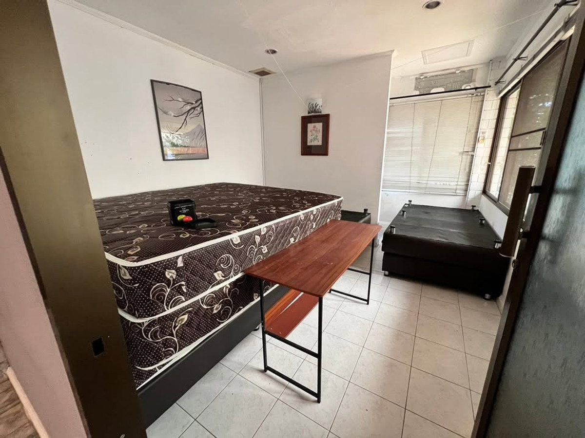 ให้เช่าบ้านแจ้งวัฒนะ เมืองทอง : จะเตรียม ให้สวยงาม เรียบร้อย ก่อนเข้าอยู่ 100% บ้านเดี่ยว ตกแต่งด้วยหินอ่อน 4ห้องนอน ในเมืองทองธานี