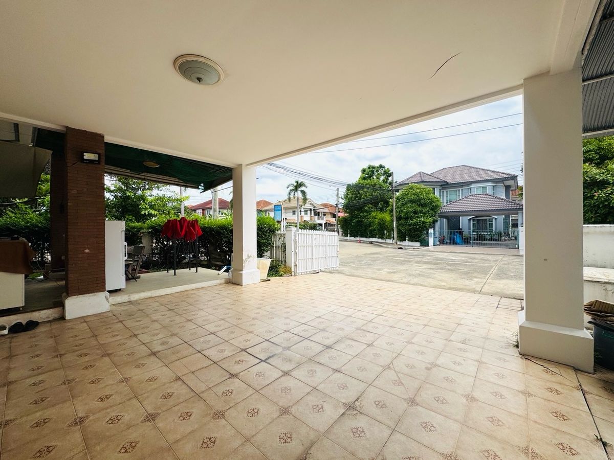 For SaleHouseRama5, Ratchapruek, Bangkruai : Chuan Chuen Pinklao Project, big house, good location, road in front of the house, 12 meters wide