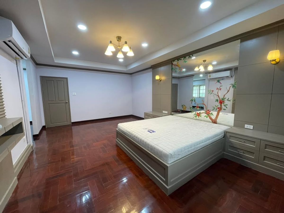 For SaleHouseSamut Prakan,Samrong : Preecha Village Srinakarin–Nam Daeng, spacious detached house with large usable area