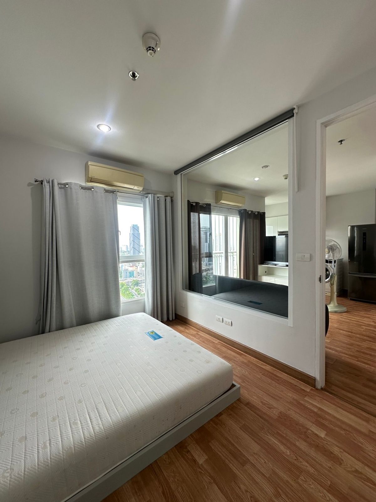 ให้เช่าคอนโดพระราม 9 เพชรบุรีตัดใหม่ RCA : ให้เช่า The Parkland Grand Asoke - Phetchaburi