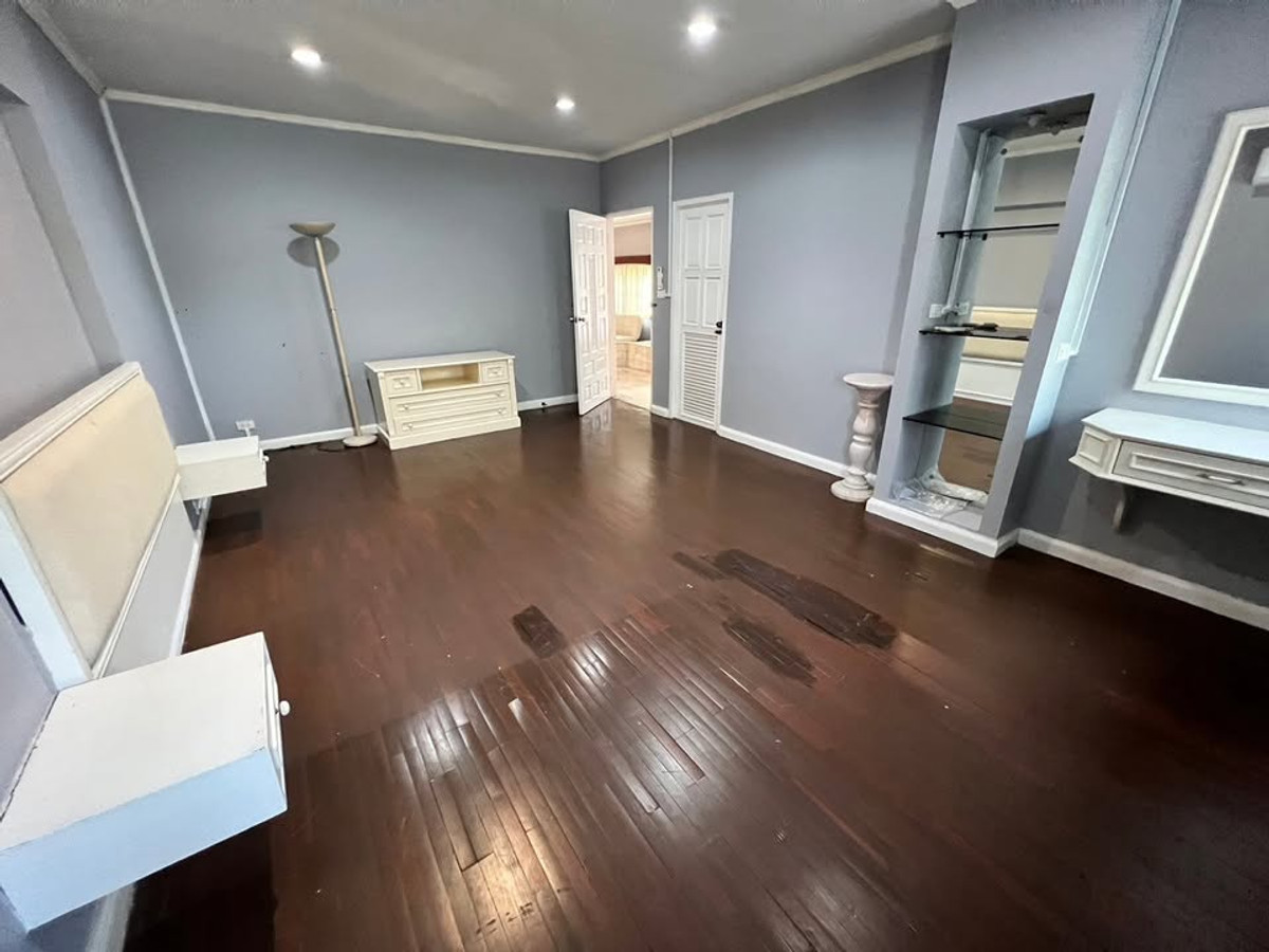 ให้เช่าบ้านแจ้งวัฒนะ เมืองทอง : จะเตรียม ให้สวยงาม เรียบร้อย ก่อนเข้าอยู่ 100% บ้านเดี่ยว ตกแต่งด้วยหินอ่อน 4ห้องนอน ในเมืองทองธานี