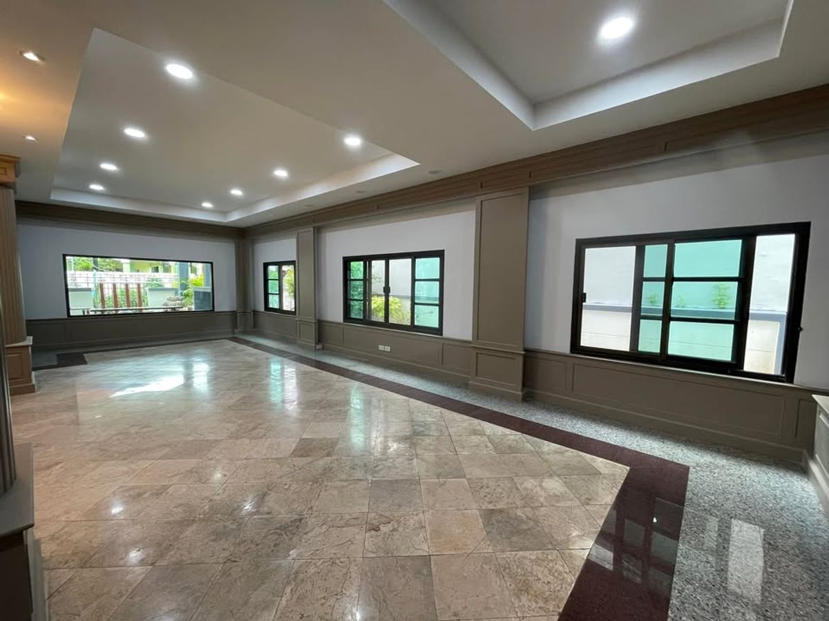 For SaleHouseSamut Prakan,Samrong : Preecha Village Srinakarin–Nam Daeng, spacious detached house with large usable area