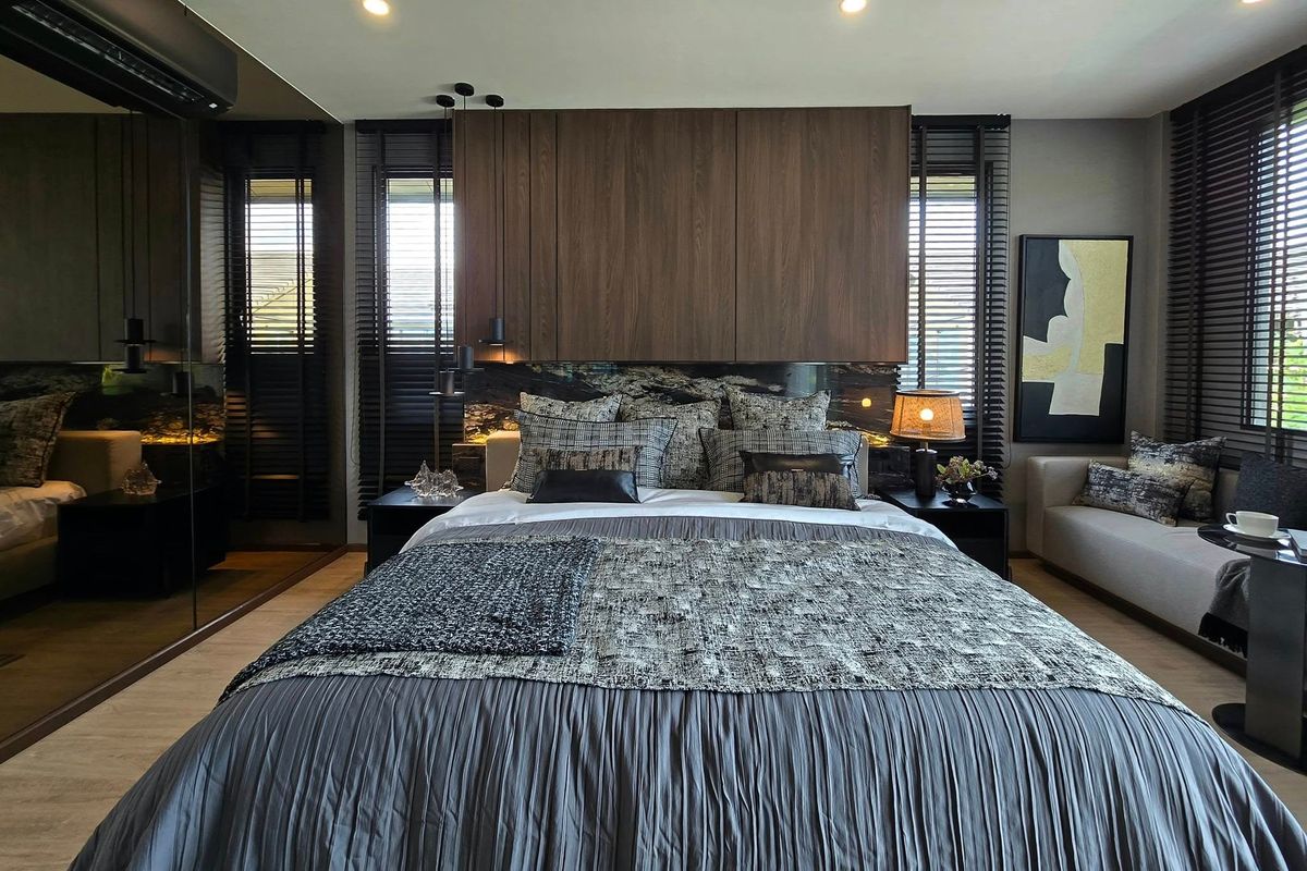 For SaleHousePhutthamonthon, Salaya : 𝑪𝑯𝑨𝑵𝑵 𝑻𝒉𝒆 𝑹𝒊𝒗𝒆𝒓𝒔𝒊𝒅𝒆 𝑩𝒐𝒓𝒐𝒎𝒓𝒂𝒕𝒄𝒉𝒂𝒄𝒉𝒐𝒏𝒏𝒂𝒏𝒊 𝑾𝒉𝒆𝒓𝒆 𝒕𝒓𝒂𝒏𝒒𝒖𝒊𝒍𝒊𝒕𝒚 𝒎𝒆𝒆𝒕𝒔 𝒕𝒊𝒎𝒆𝒍𝒆𝒔𝒔 𝒍𝒖𝒙𝒖𝒓𝒚